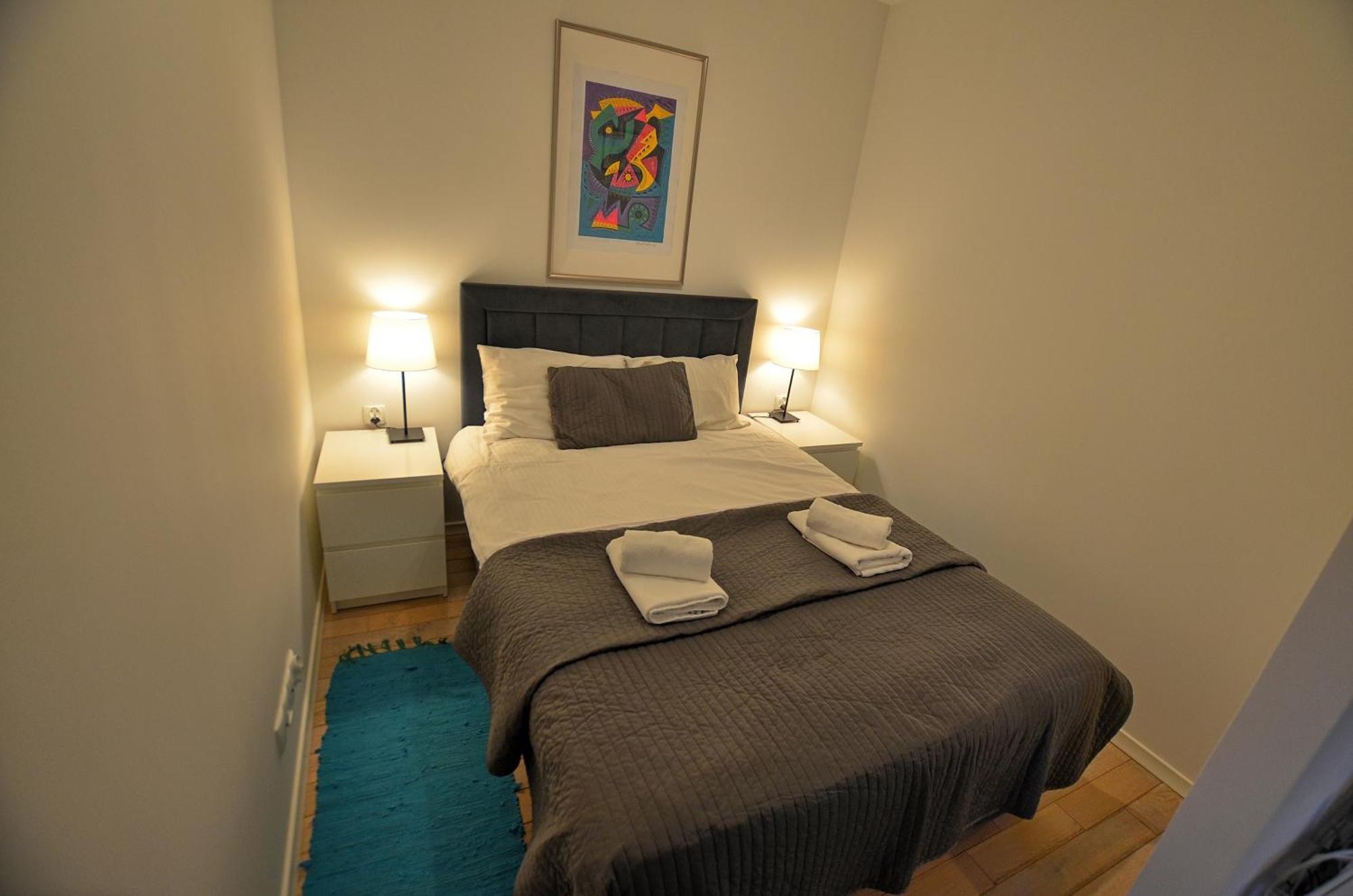 Tartaczna Deluxe Apartments กดัญสก์ ภายนอก รูปภาพ
