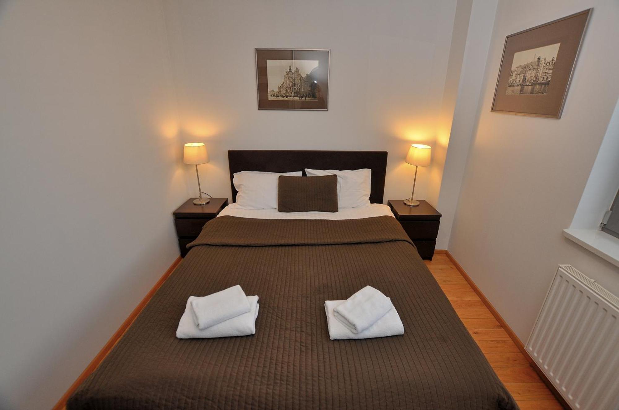 Tartaczna Deluxe Apartments กดัญสก์ ภายนอก รูปภาพ